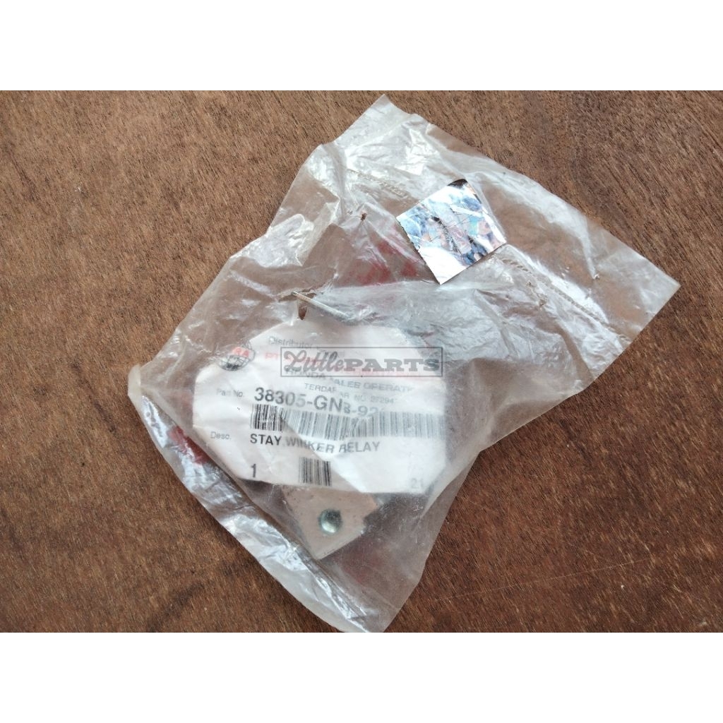 38305 GN8 920 stay winker relay bracket dudukan flasher sein kiprok honda astrea 800 star ori origin