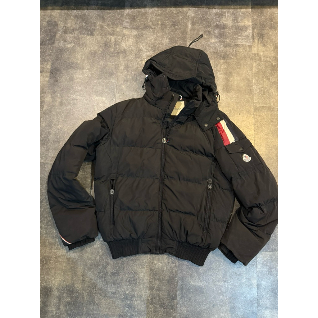 Jaket puffer moncler