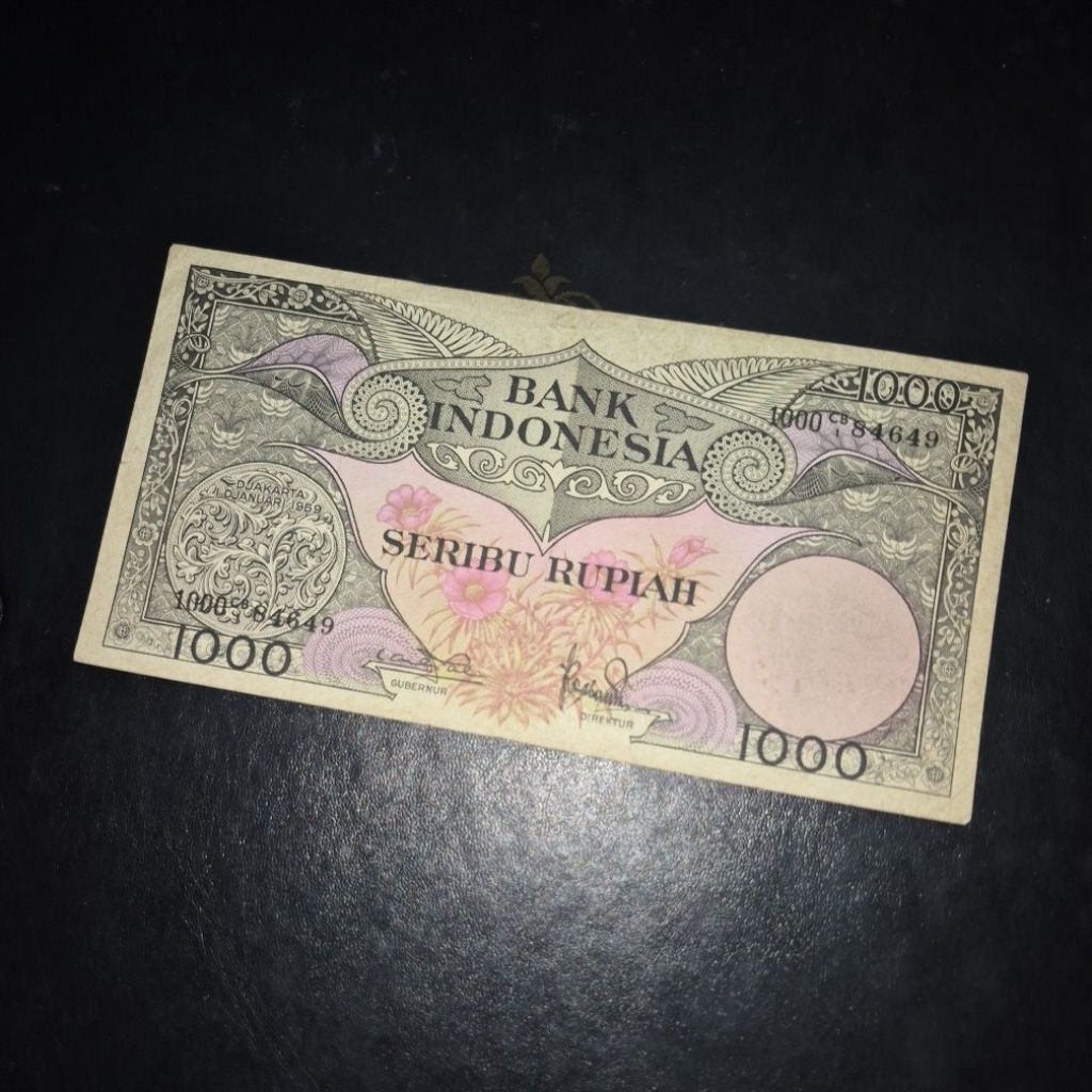 Uang Kuno Seri Bunga Pecahan 1000 Rupiah