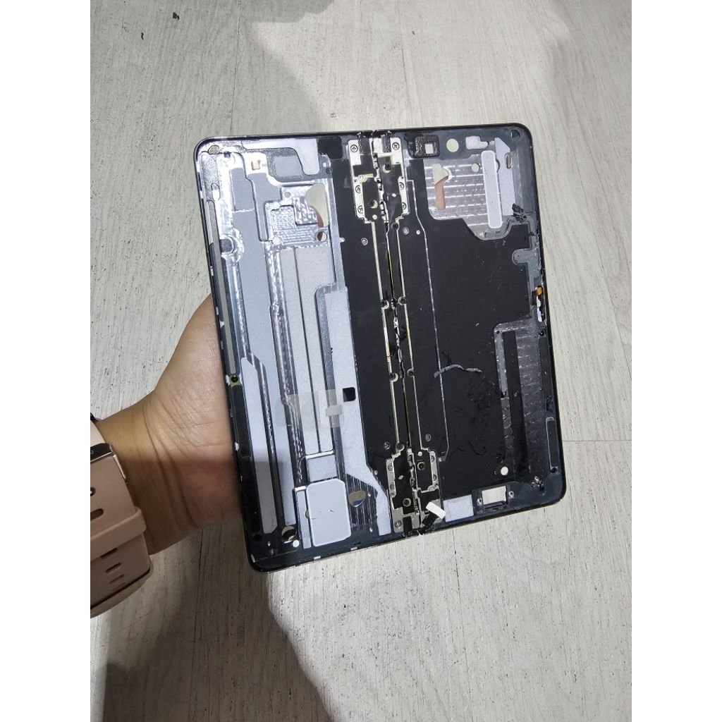 FRAME / BEZEL TULANGAN SAMSUNG GALAXY Z FOLD 4 ORIGINAL