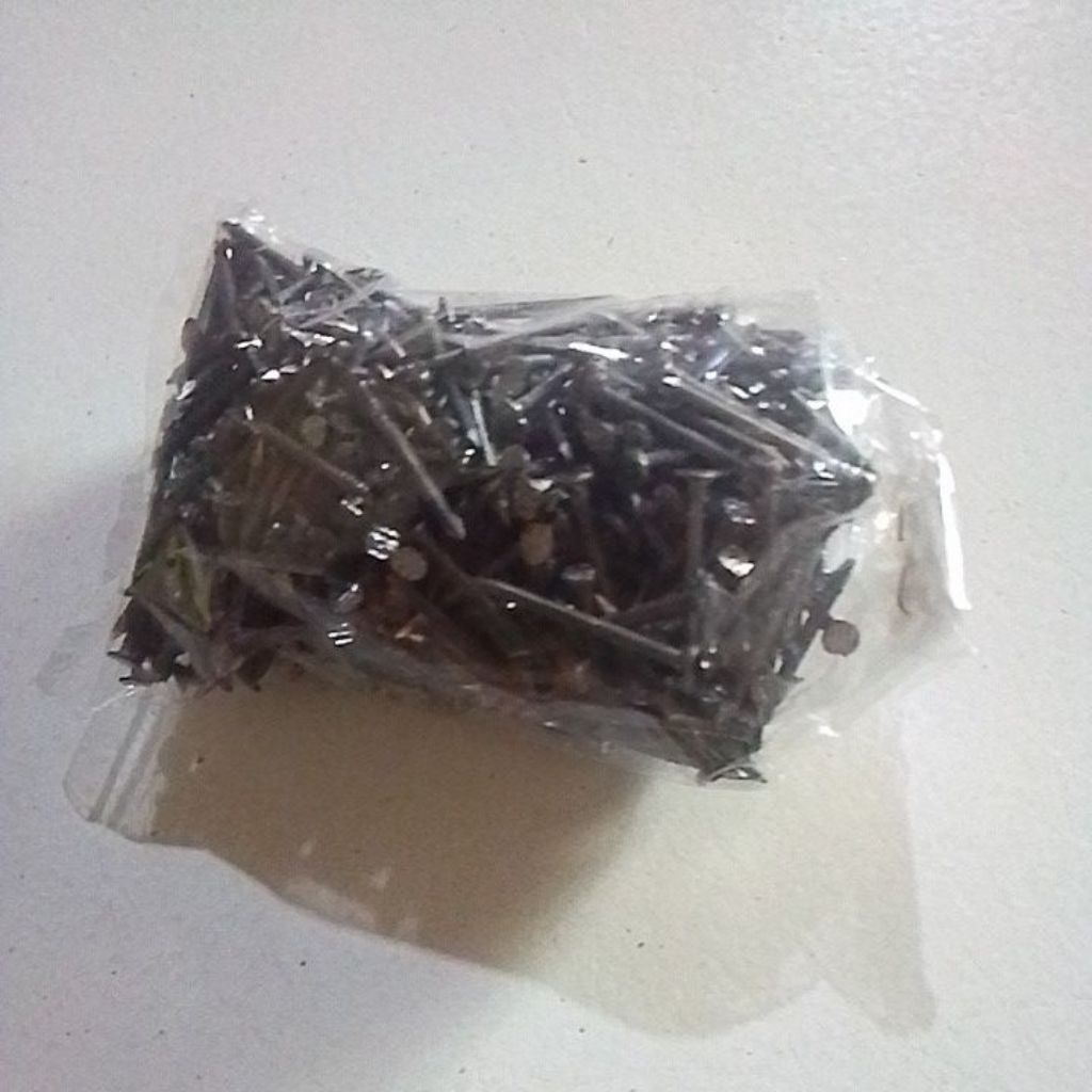 paku triplek bungkus plastik