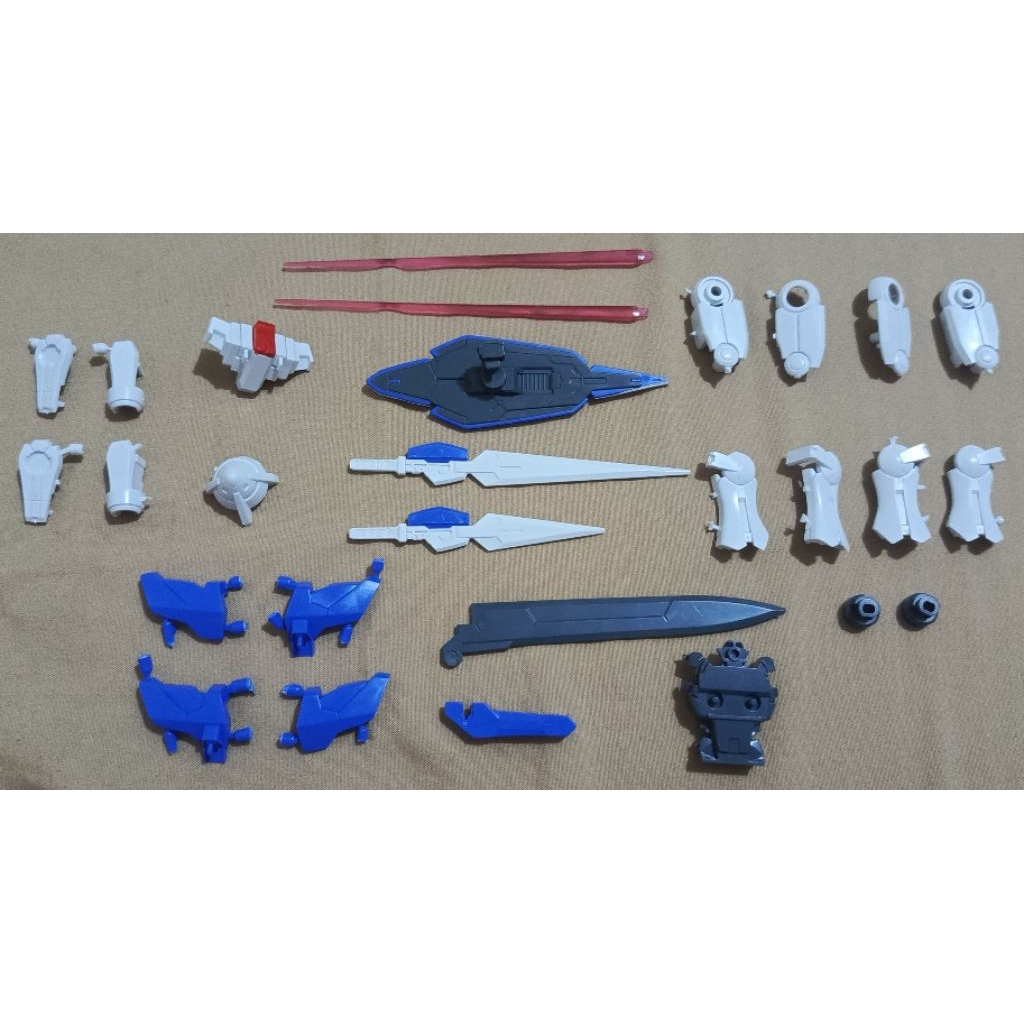 HG Gundam Exia Repair II Leftover Parts BANDAI