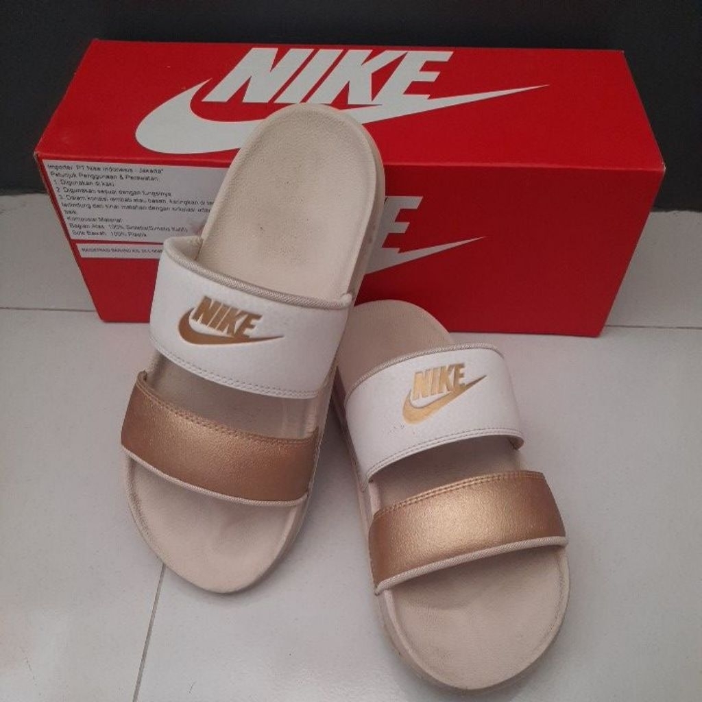 Preloved Nike Sandal S36