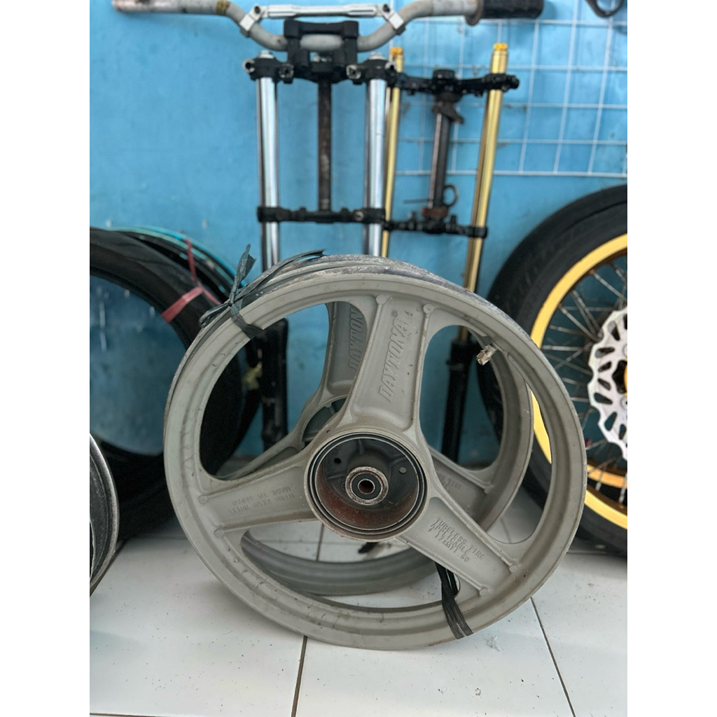 vleg Daytona Palang 3 yamaha