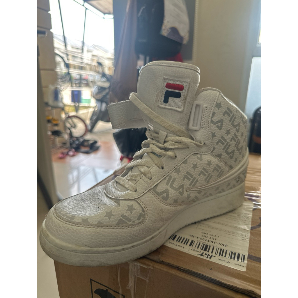 Preloved Sepatu FILA Versi Dunk Basket