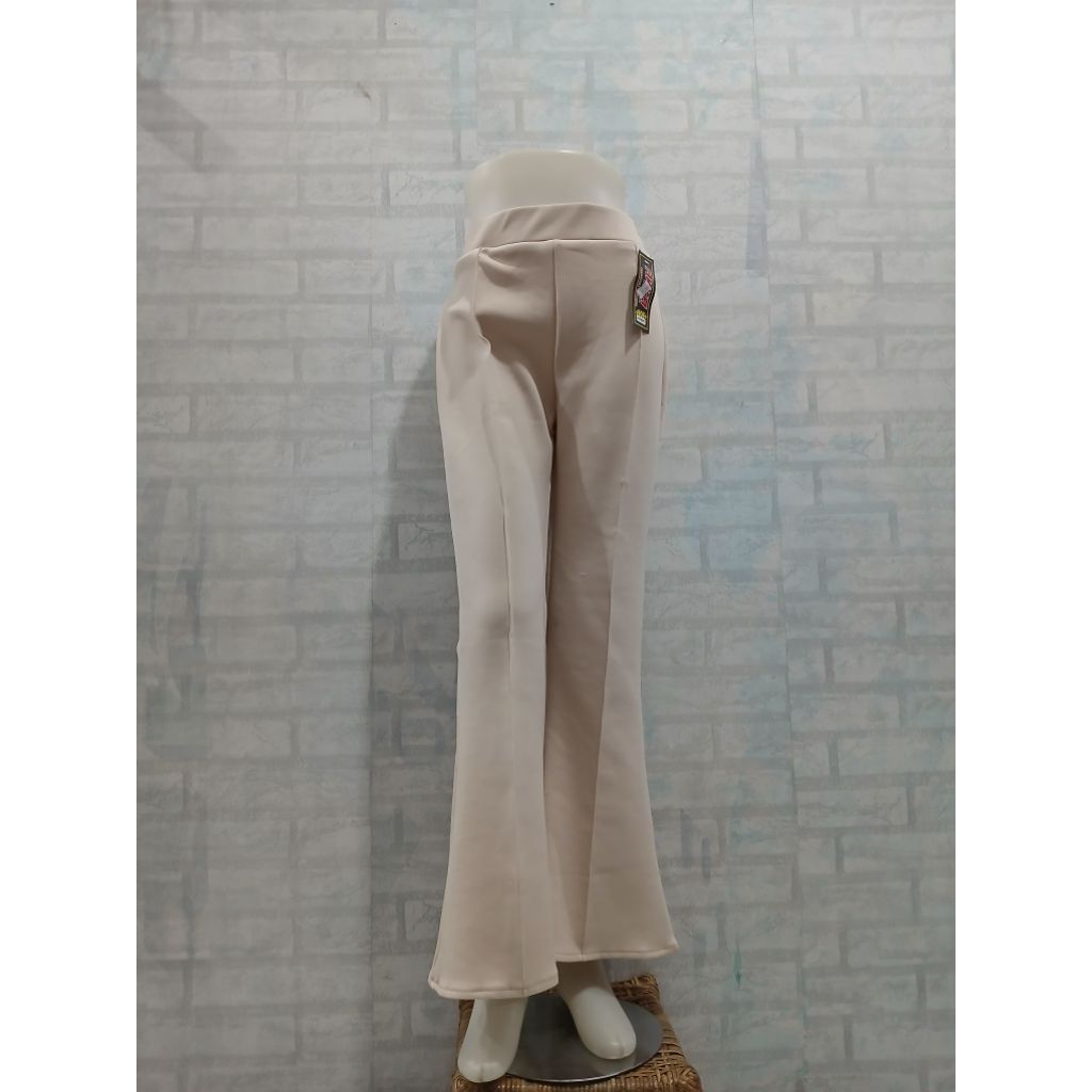 CELANA CUTBRAY SCUBA WANITA/ CELANA CUTBRAY NAVY/ CELANA CUTBRAY HIJAU/ CELANA CUTBRAY MOCA/ CELANA 