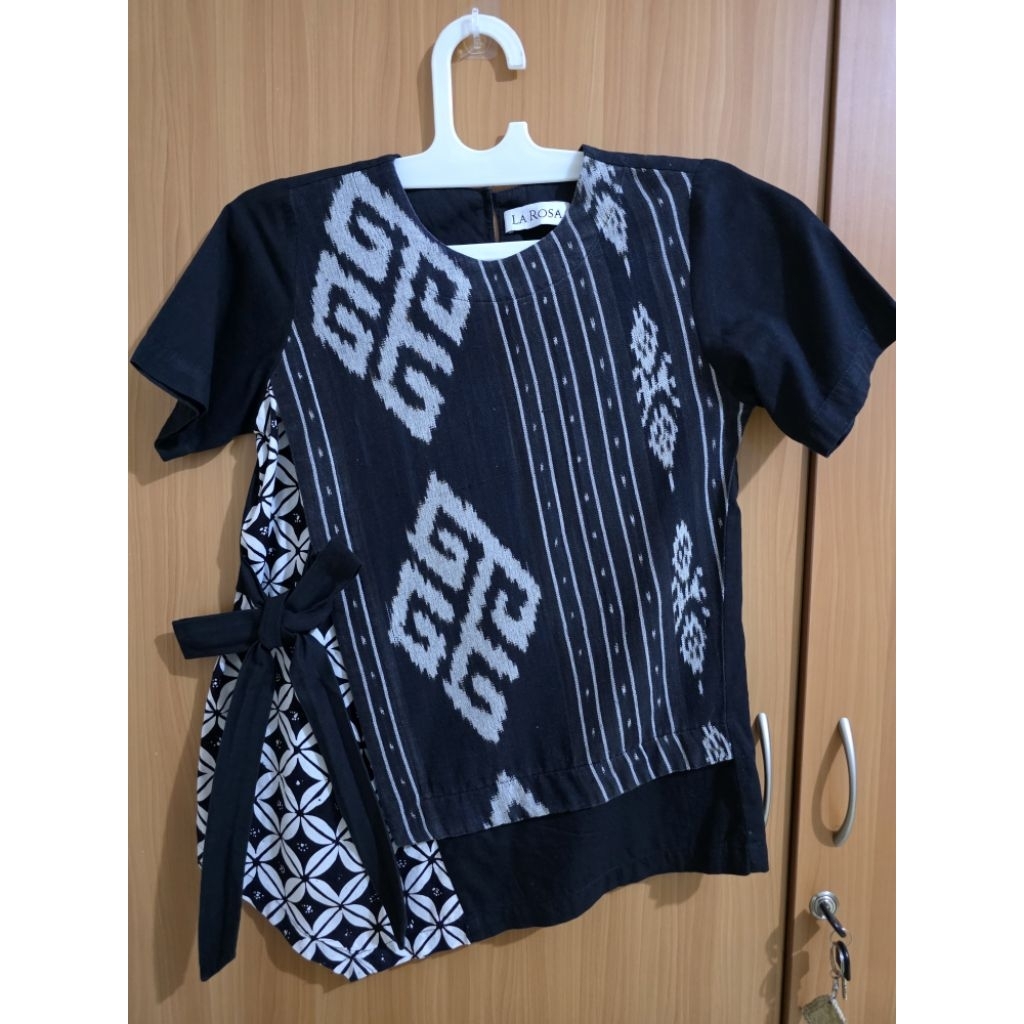 Batik preloved La Rosa