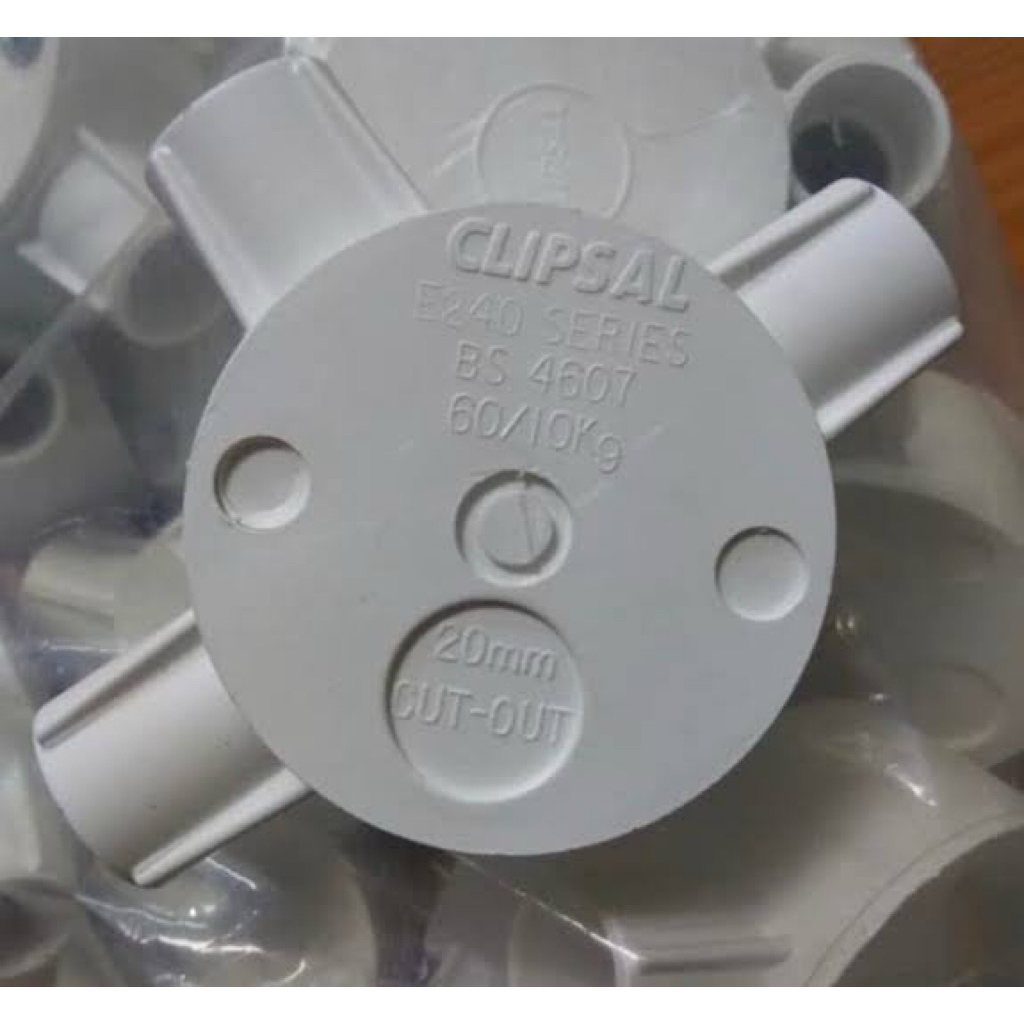 T Dus cabang 3 clipsal 20mm