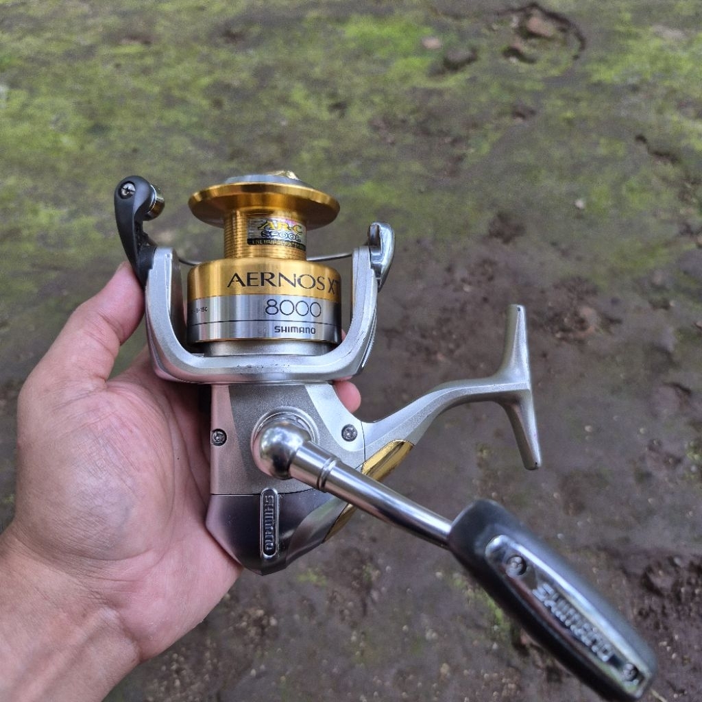 Shimano Aernos XT 8000
