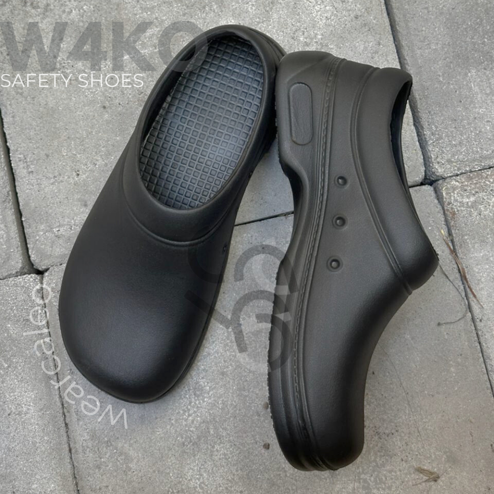W4KO  safety chef shoes ORIGINAL 100% AntiSlip Oil resistant Sepatu Kitchen Pria safety Design Clog