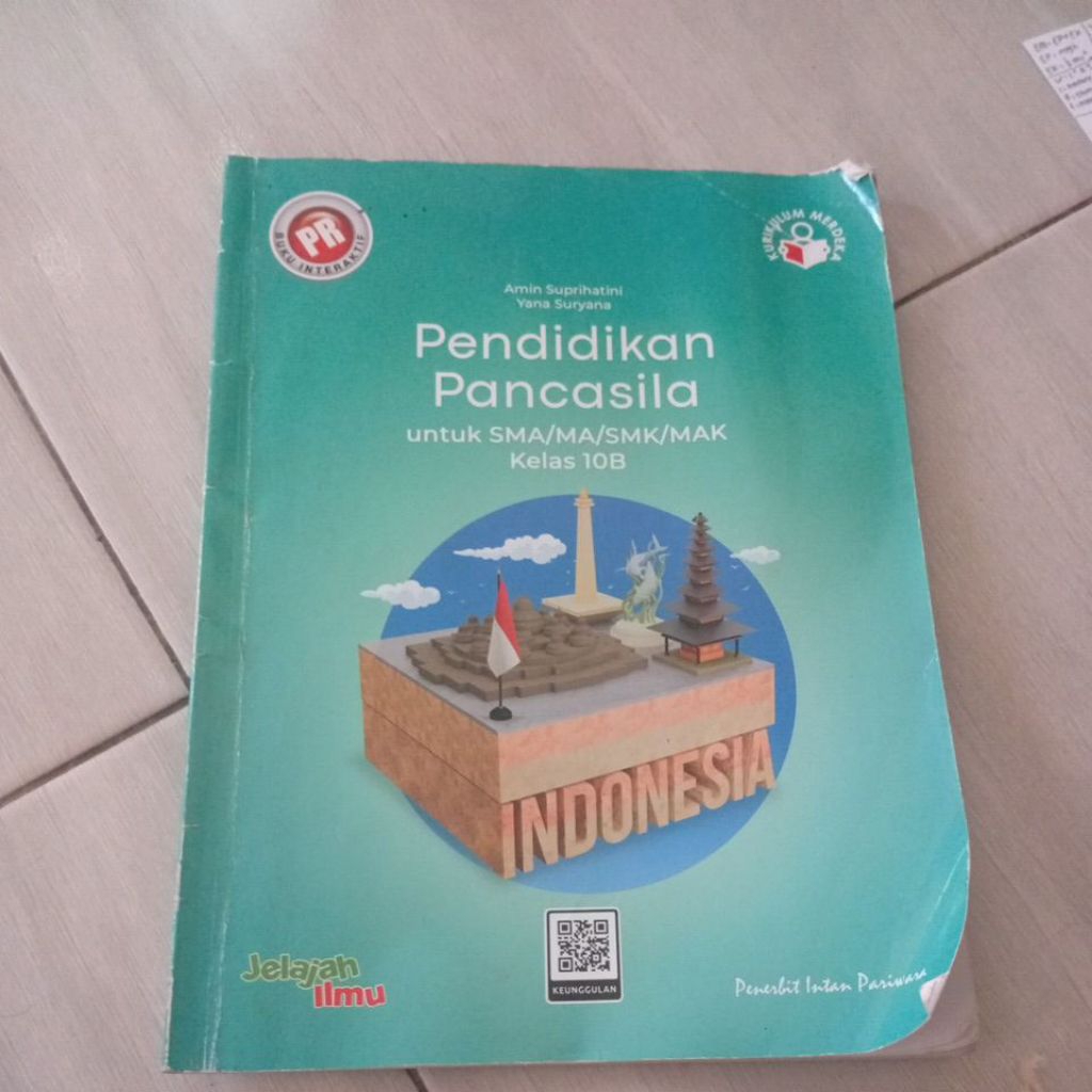 PRELOVED BUKU LKS BEKAS pendidikan pancasila / ppkn kelas 10 B tingkat sma penerbit intan pariwara