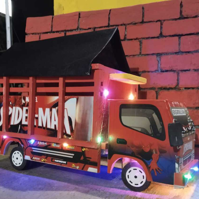 Truk oleng miniatur kayu bisa pasang foto dan nama ukuran besar
