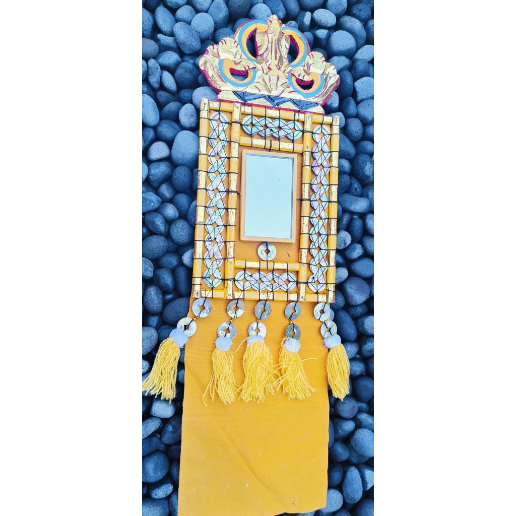 LAMAK PIS BOLONG BALI TUMPUK 1