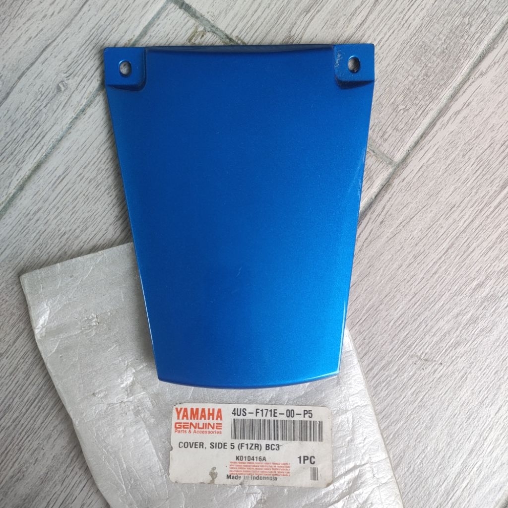 Cover side pet sambungan body biru BC3 F1ZR F1Z R FIZR F1Z R Original Asli Yamaha 4US-F171E-00-P5