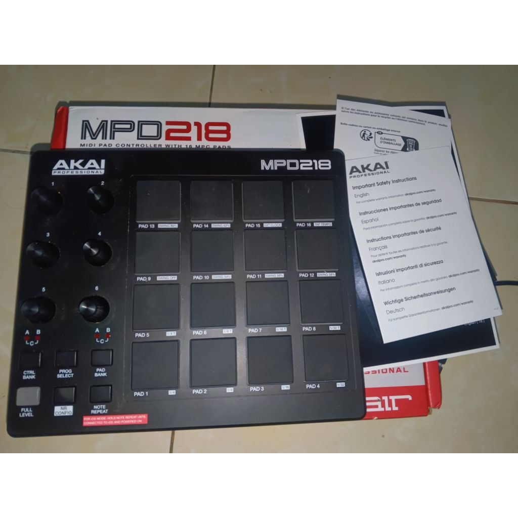 Akai MPD218