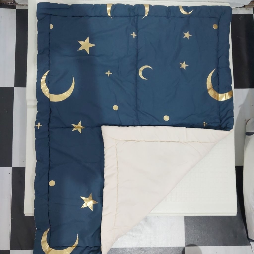 [preloved] selimut bayi dari Kintakun dan baby cape dari Cuddle Me