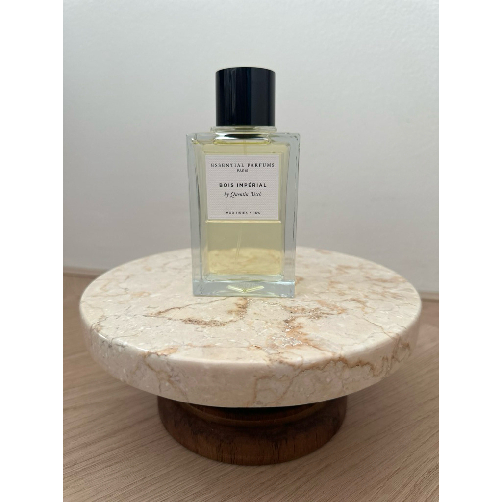 DECANT - Essential Parfums - Bois Imperial