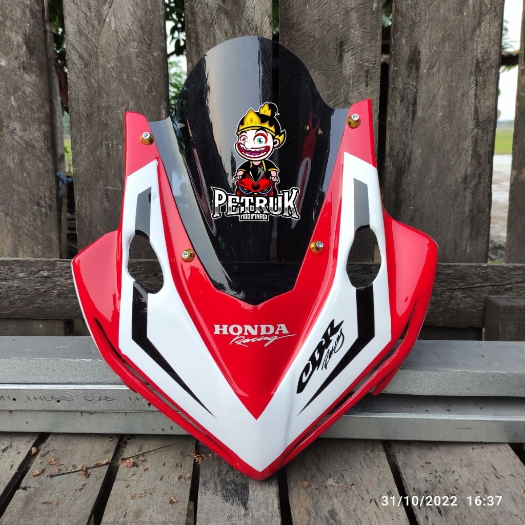 Cover Headlamp Topeng Kedok Visor V4 Buat CBR150R Facelift K45G