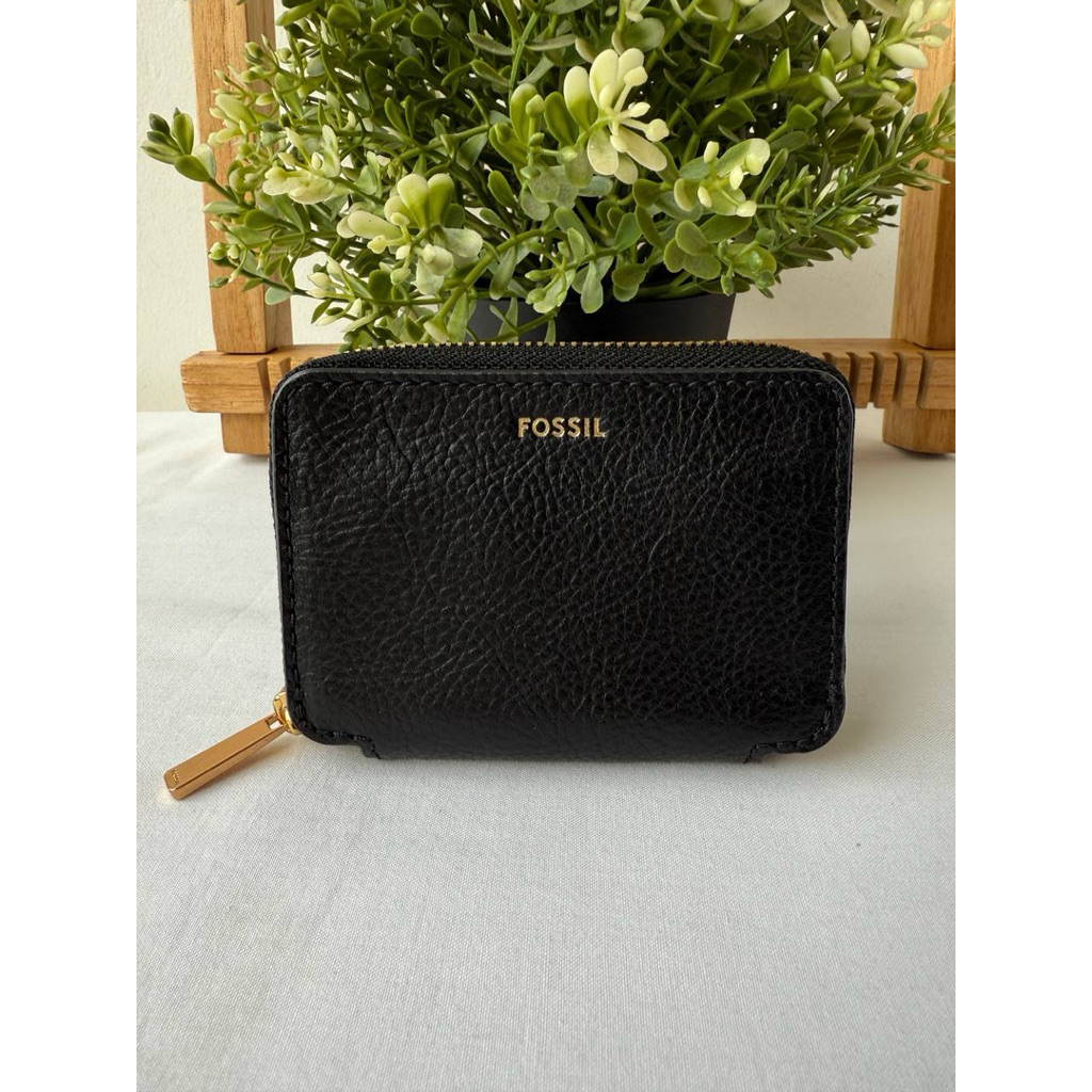 F O S S I L Sofia Zip Card Case 10x7