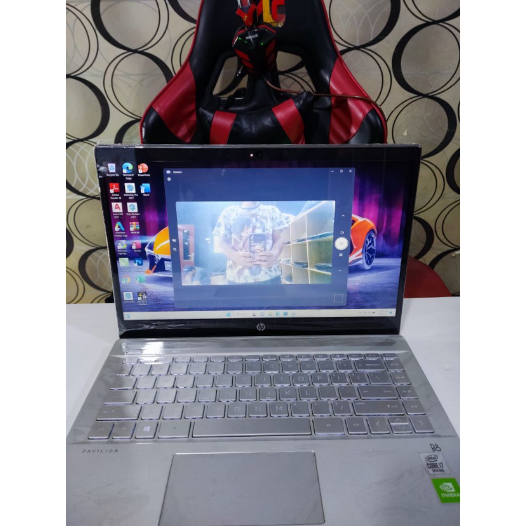 Mulus Laptop HP 14 Core i7 SSD 256Gb SLIM BEZELES DUAL VGA