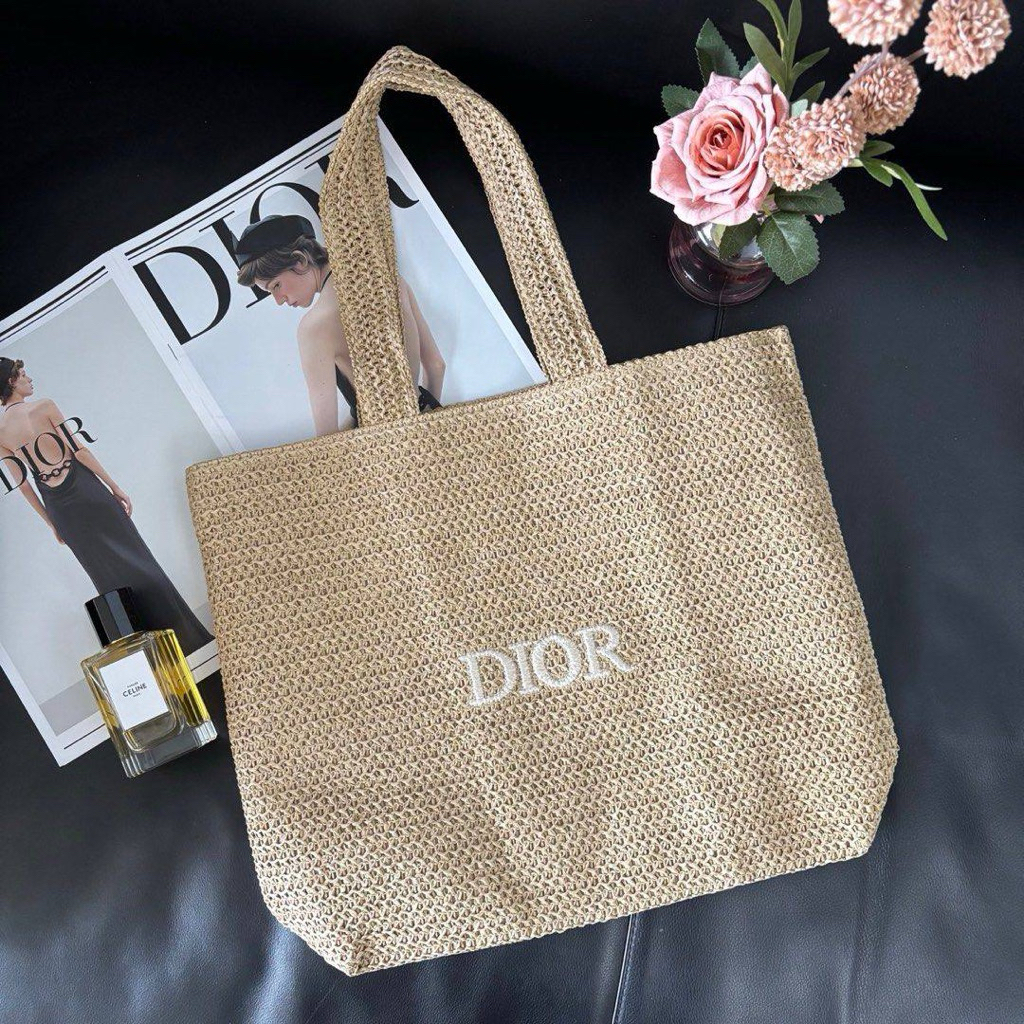 CHRISTIAN DIOR CD Complimentary VIP Exclusive Beauty Parfums Gift Woven Straw Large Tote Bag