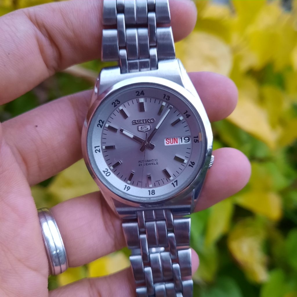 Seiko 5 Automatic SNK561K1 Grey Abu Sunbrust Dial SNK561 7s26-02C0