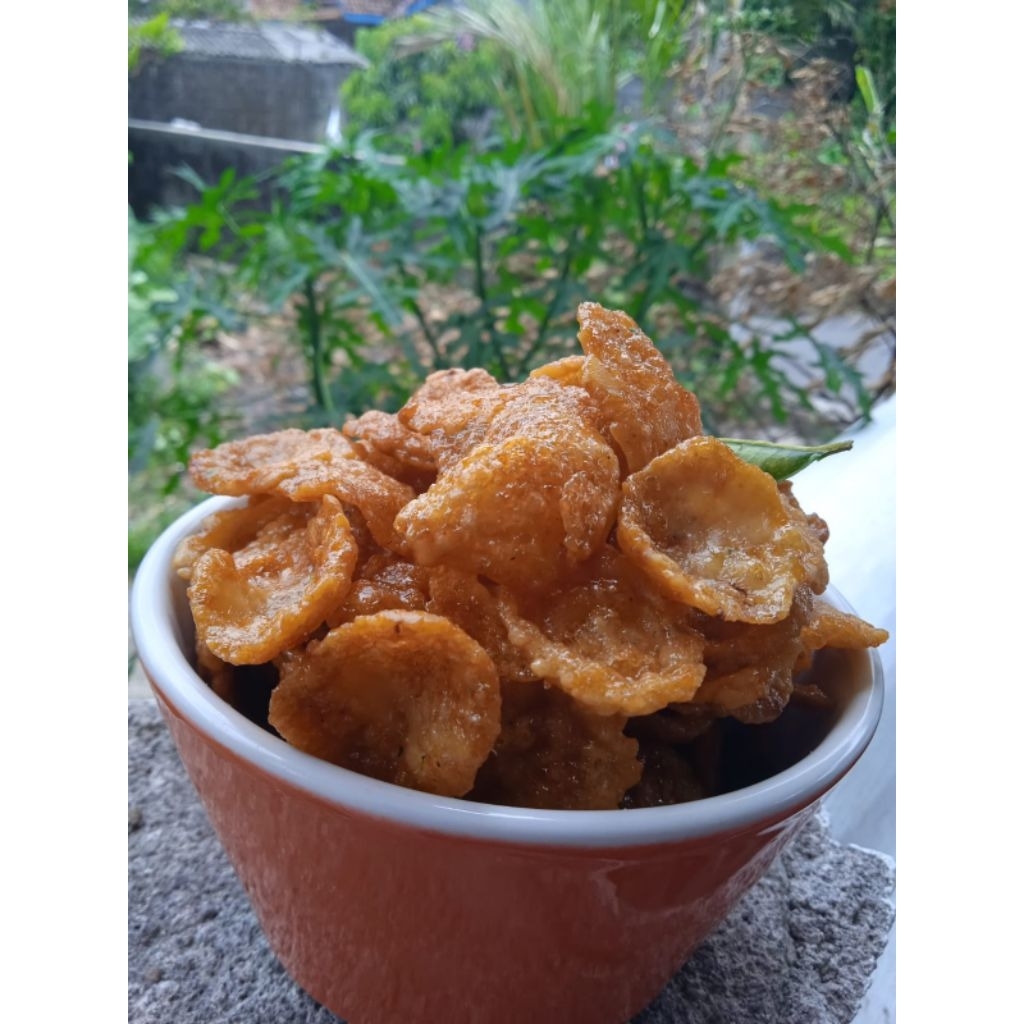 Emping Melinjo Utami Crunchy Pedas Manis Extra Daun Jeruk 500gr