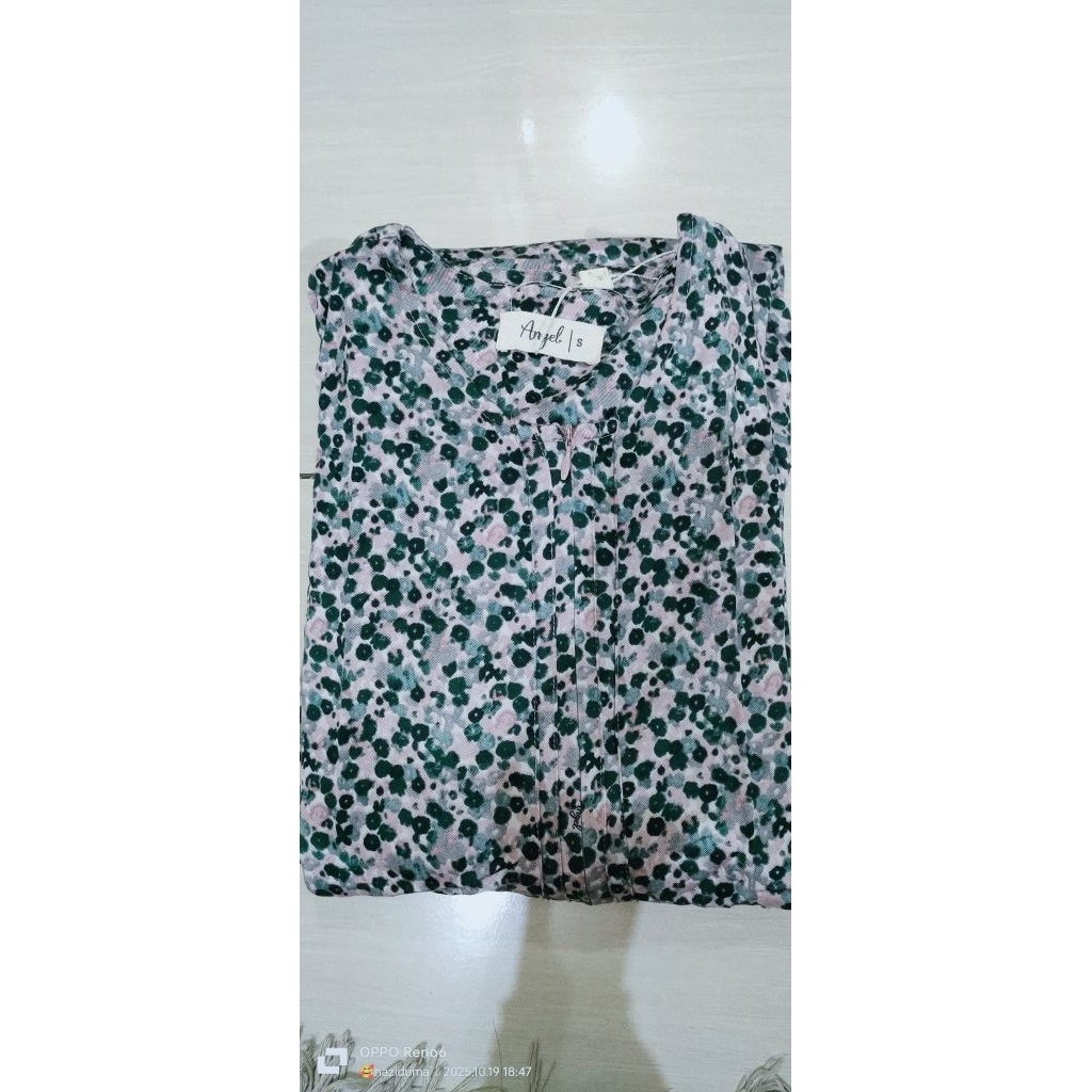 Ditsy preloved size S semua