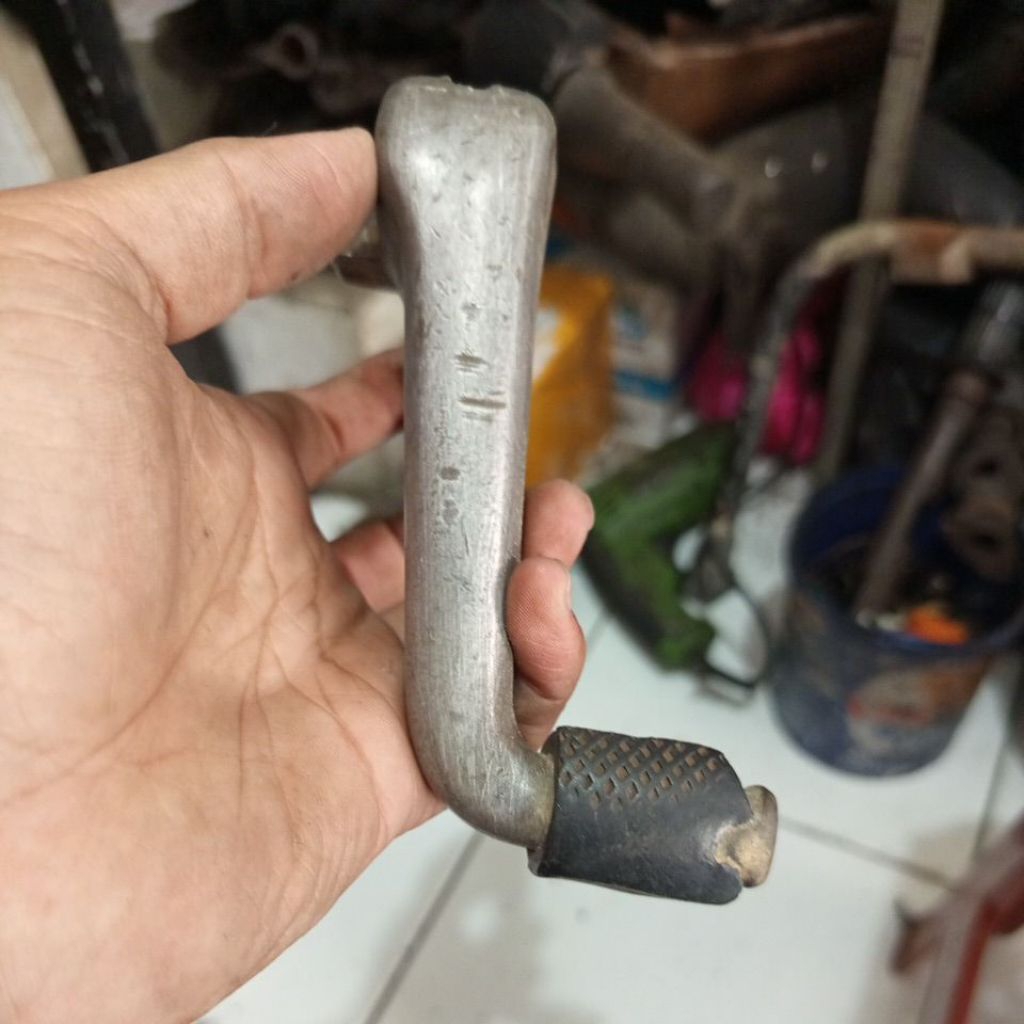 Pedal rem vespa bajaj original copotan