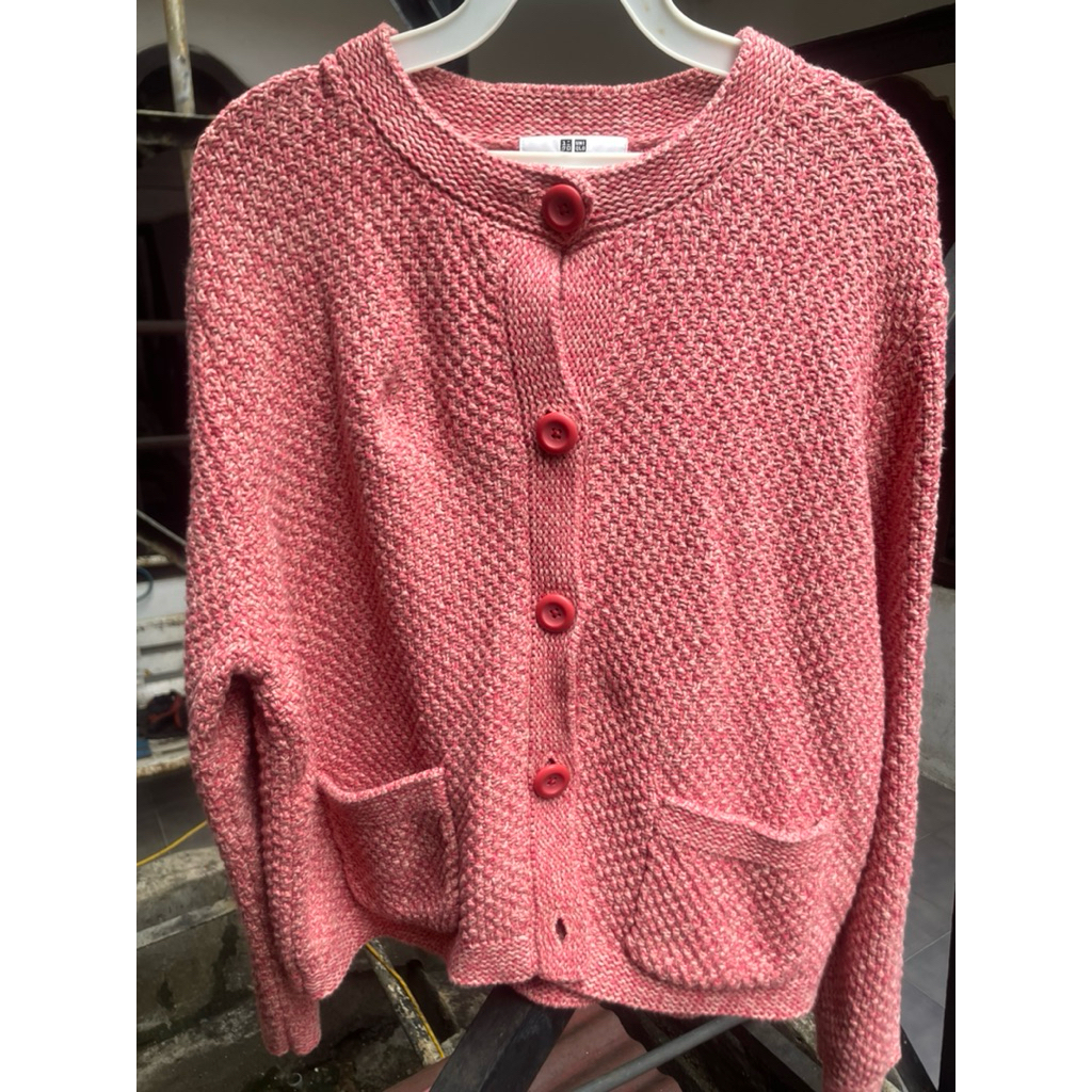 Cardigan uniqlo Pink rajut original (baru 1x pakai)