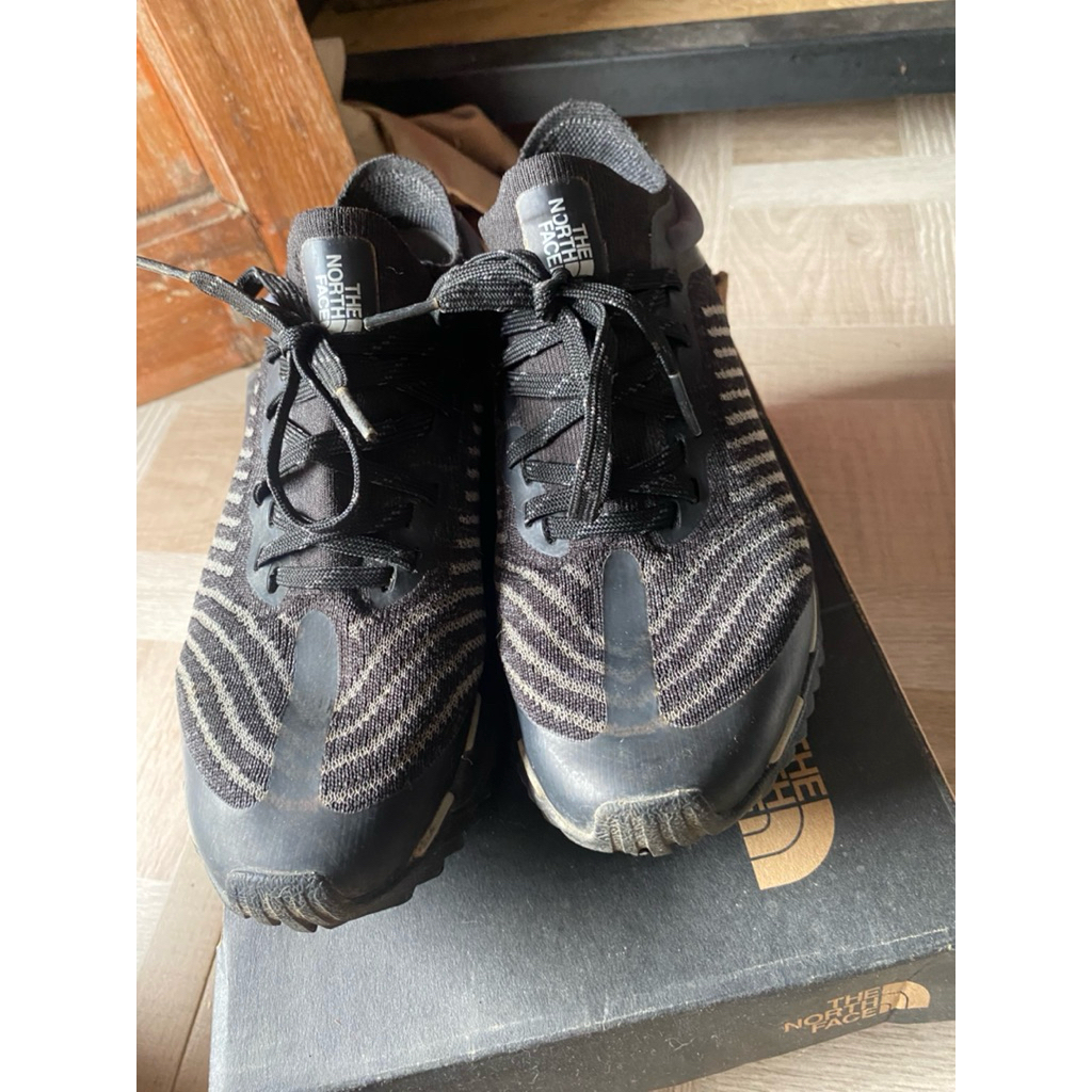 sepatu the north face size 37