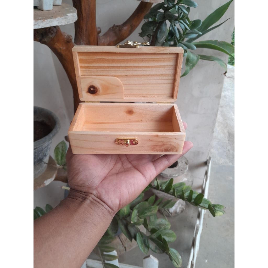 kotak kayu/slepen/box kayu,jati belanda