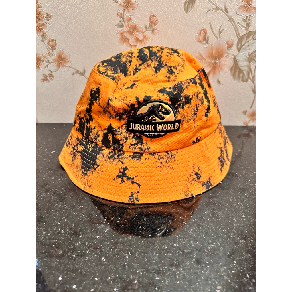 TOPI UNIVERSAL STUDIO