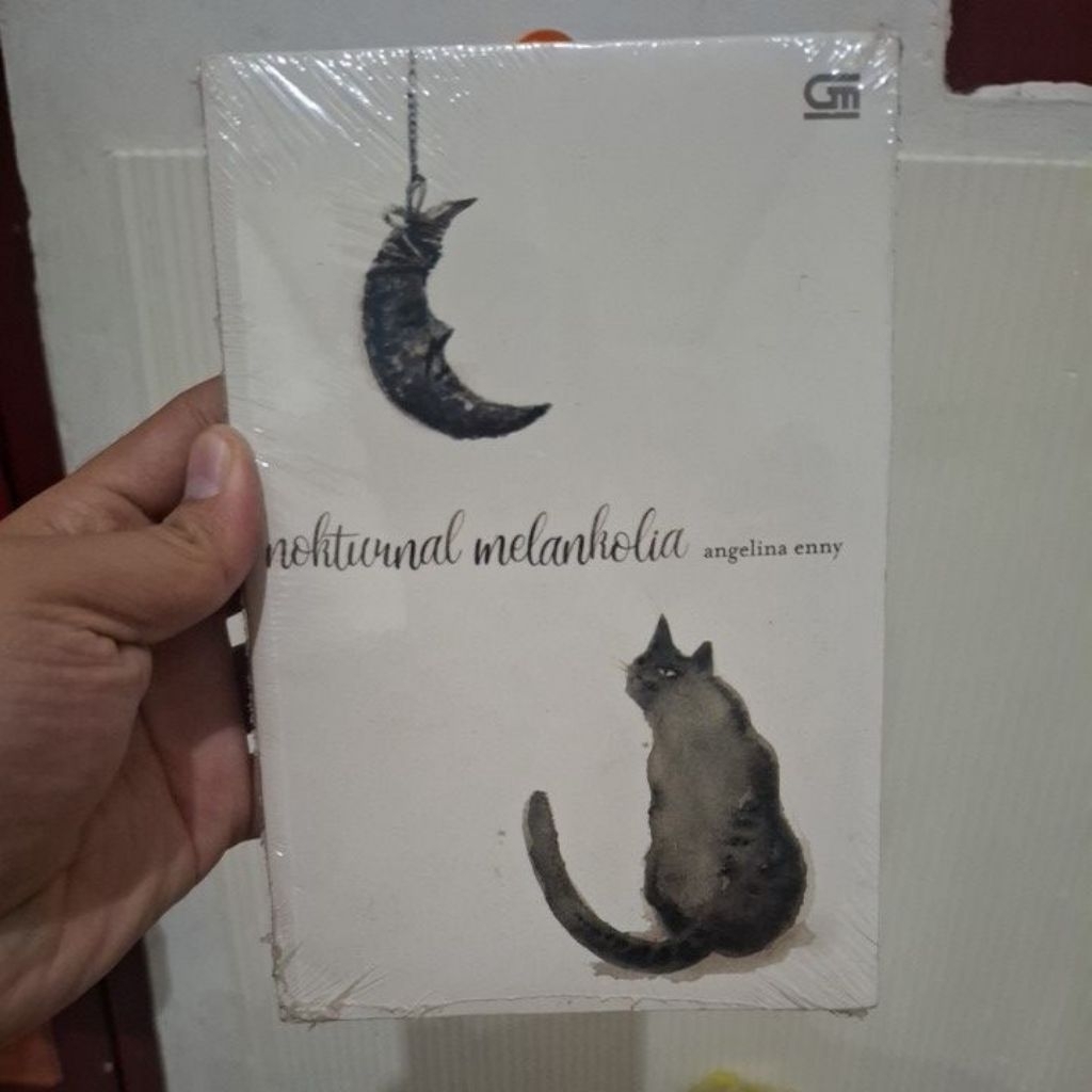 Buku Nokturnal Melankolia - Angelina Enny