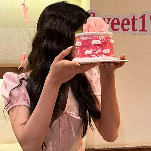 fake cake dummy flower