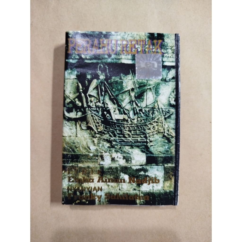 KASET PITA EMHA AINUN MADJID