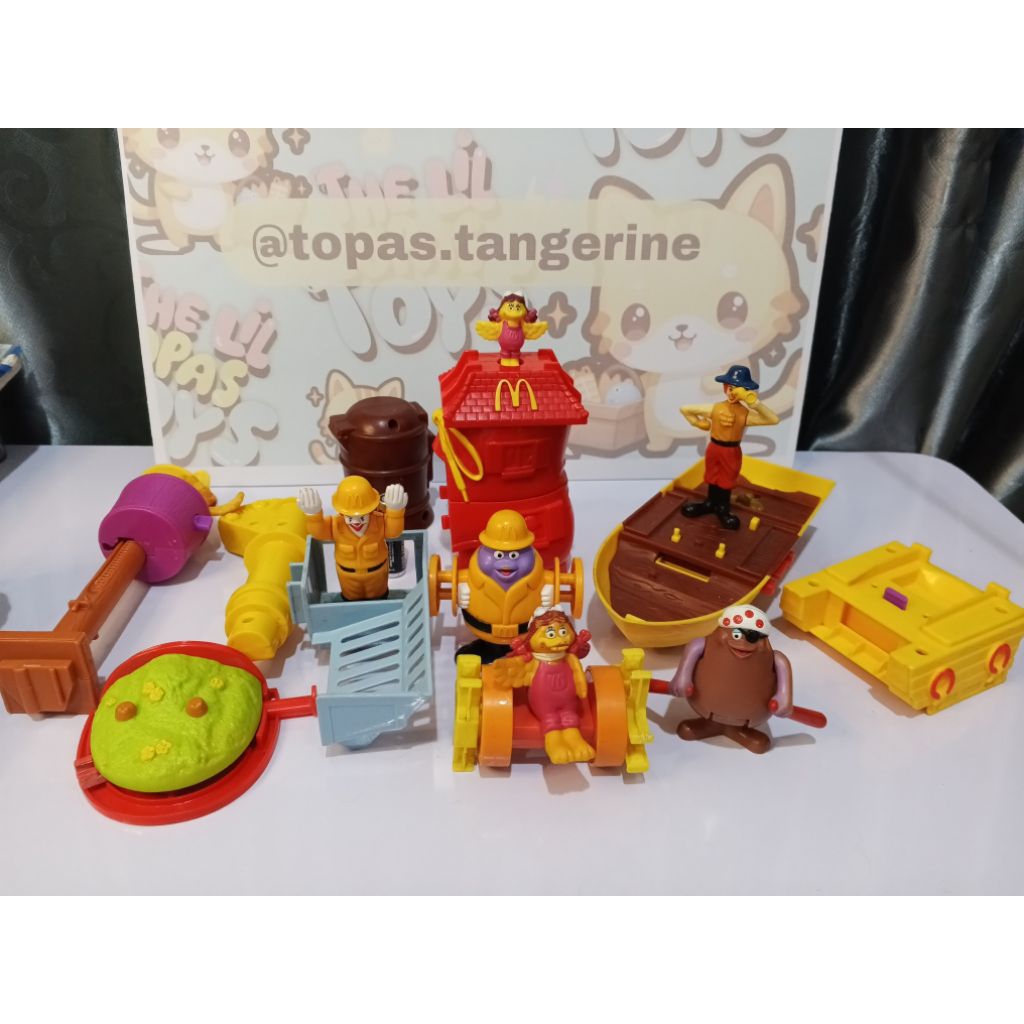 McD Happy Meal Part Maskot mascot Ronald McDonald Grimace Birdie Hamburglar Kapal Sepatu Konstruksi