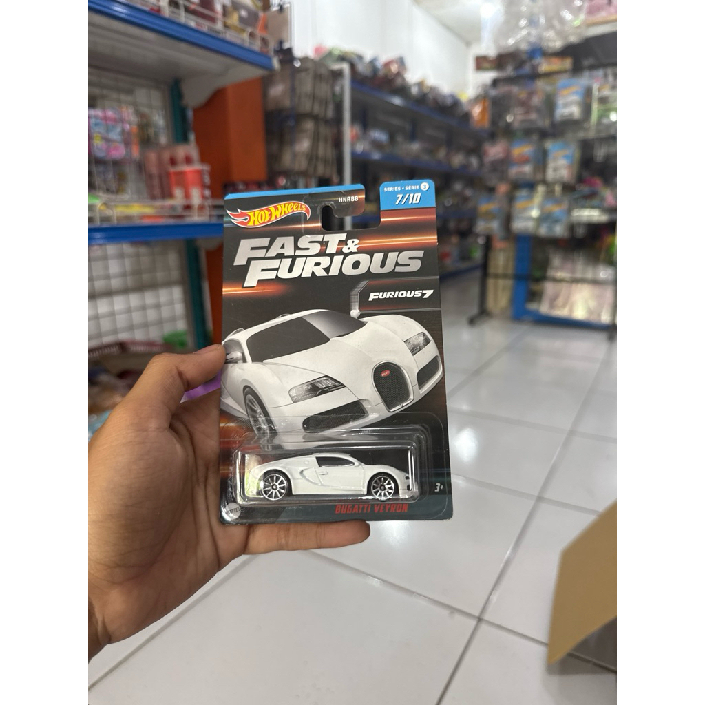 HOT WHEELS FAST & FURIOUS 7 BUGATTI VEYRON / FREE PROTECTOR