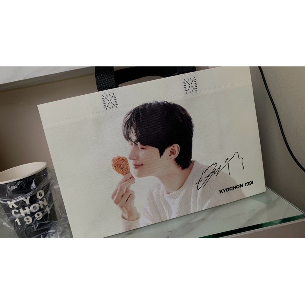 Ecobag Limited Edition Byeon Woo Seok X Kyochon Chicken
