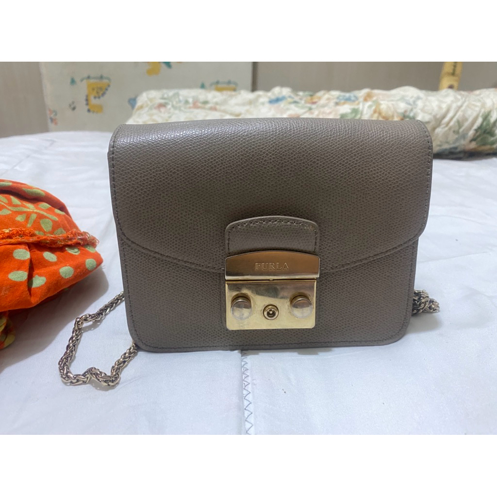 preloved furla metropolis