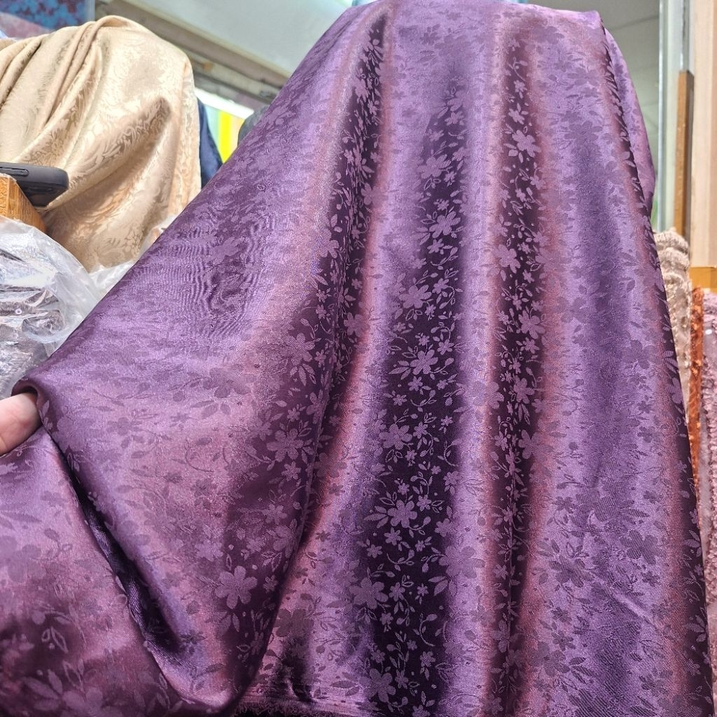 Kain Armany Silk Jaguar Motif Premium