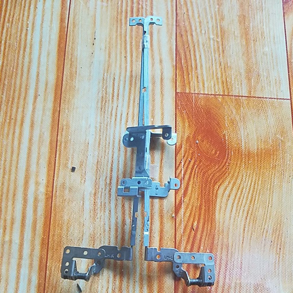 Engsel Lenovo thinkpad E330 original