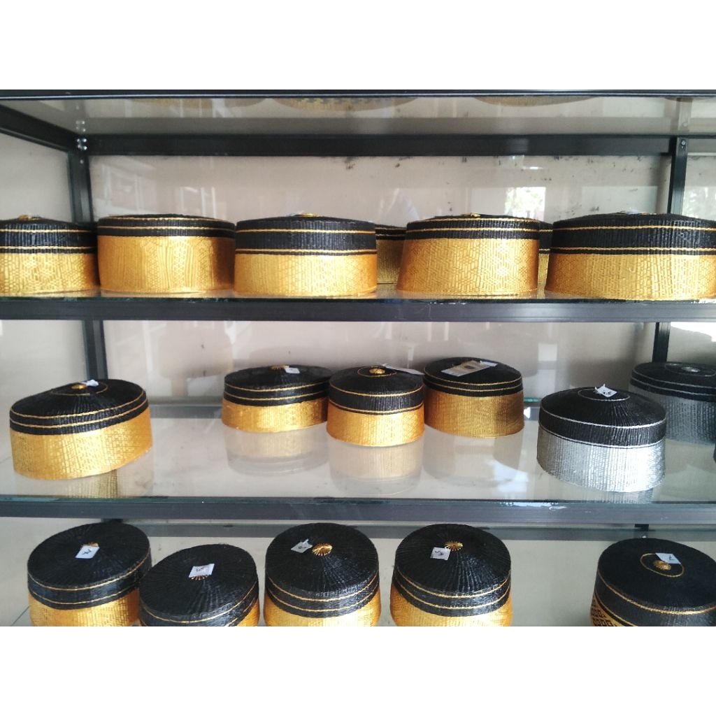 SONGKOK RECCA BUGIS MAKASSAR