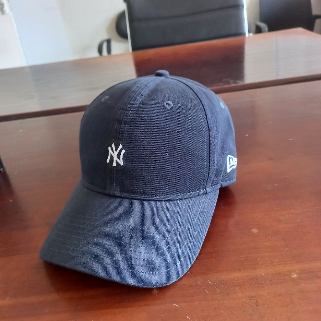 topi ny small logo x new era
