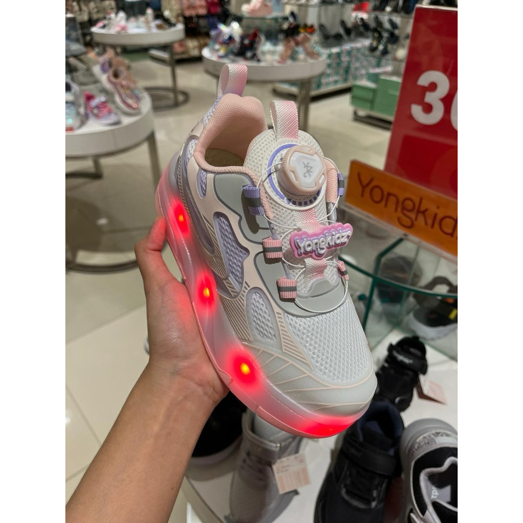 sepatu roda LED anak model terbaru brand Yongkidz