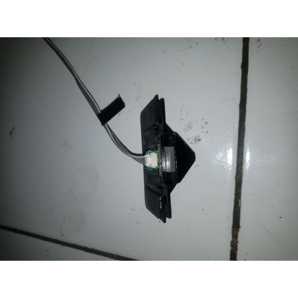 036 sensor remote tv sharp lc 32le185i