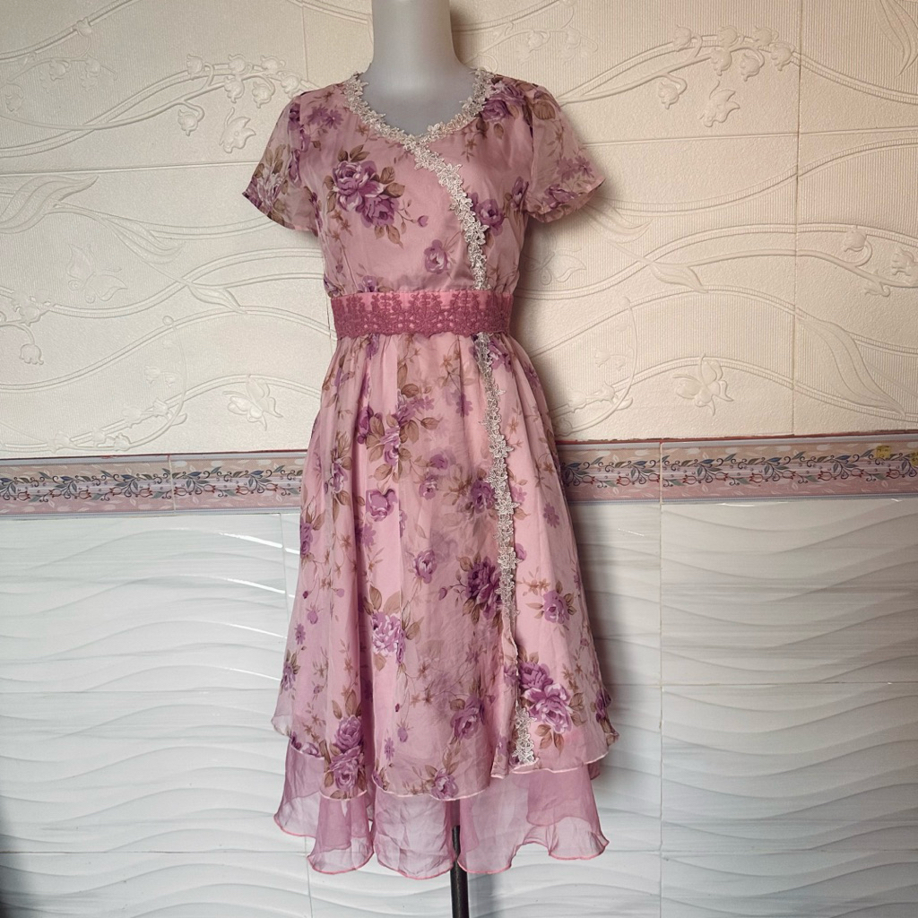 Lilac Bunga Ungu Renda Vintage Dress Prelove