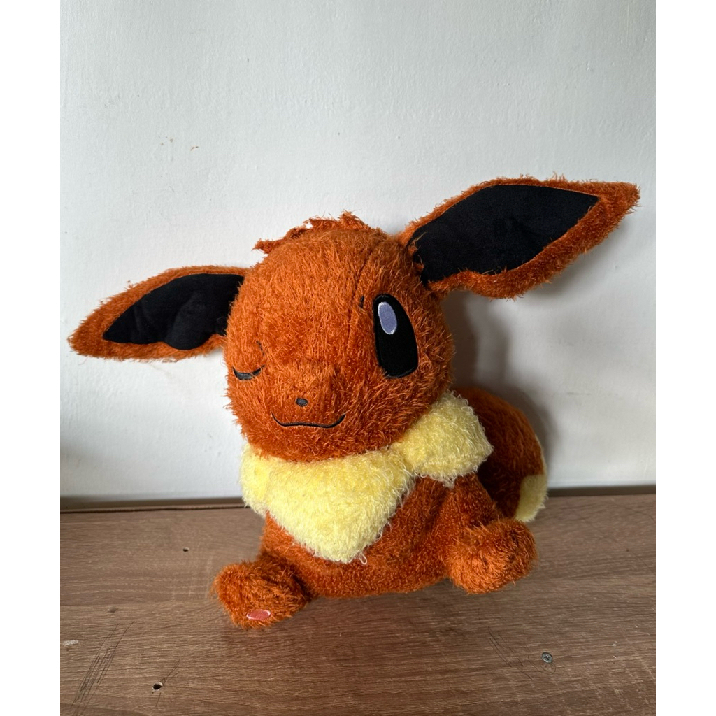 Boneka Eevee Banpresto Bulu Jarum