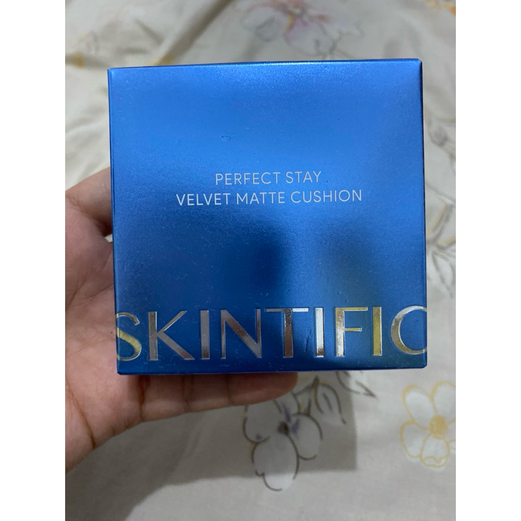 Preloved skintific velvet matte cushion Almond