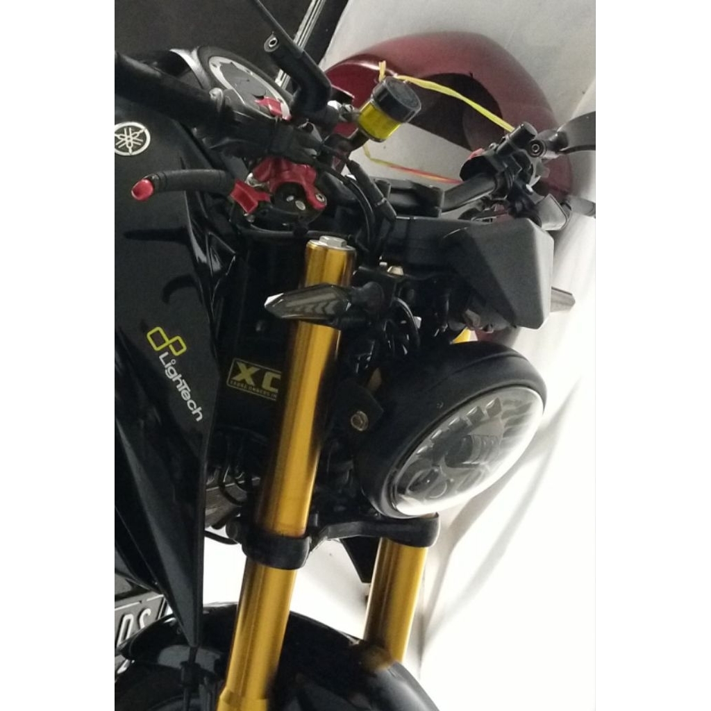 Headlamp Set PNP Yamaha xabre kondisi sangat baik cocok untuk modifikasi